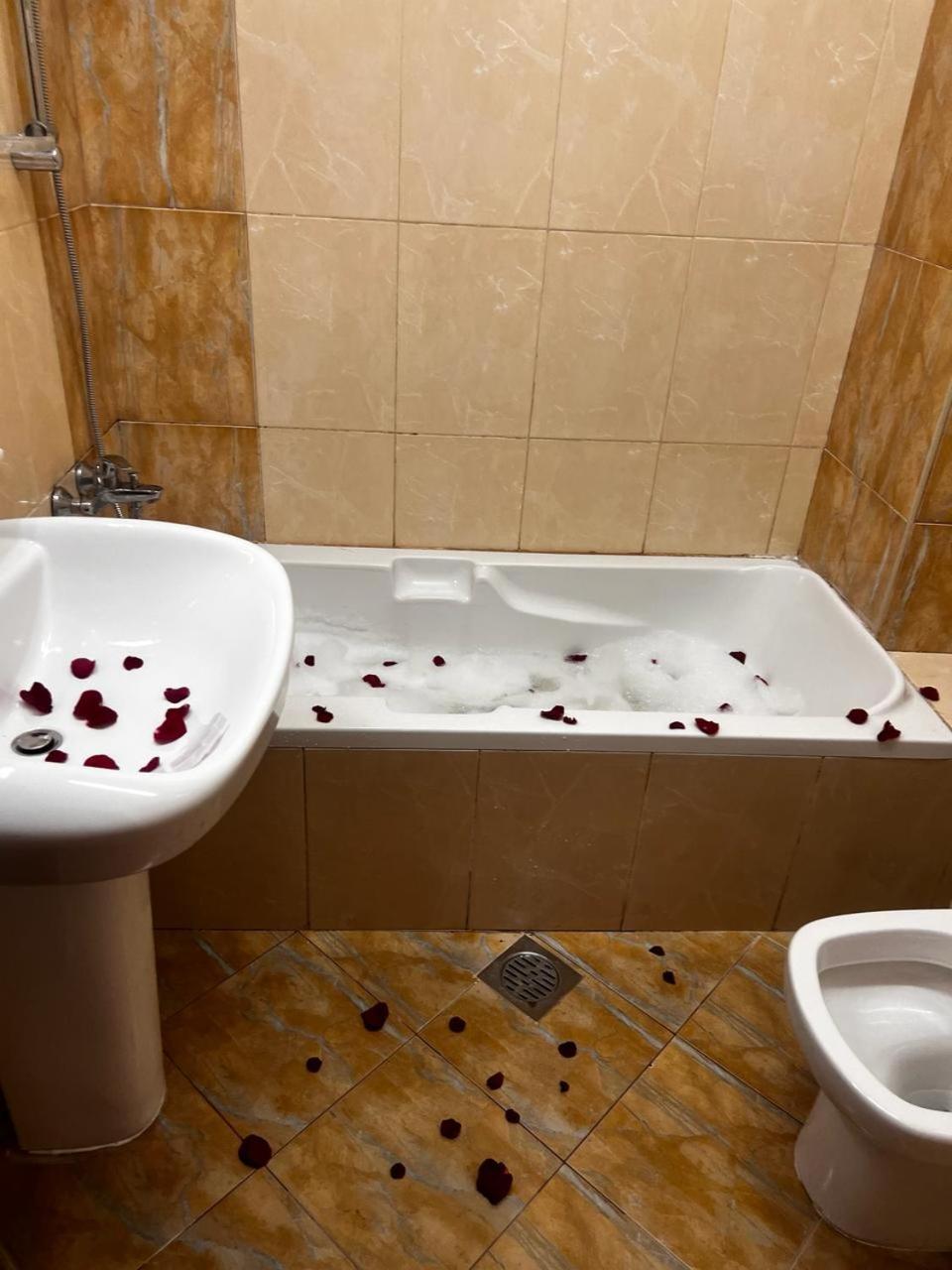 Blisspot Vacation Home Ал Айн Екстериор снимка